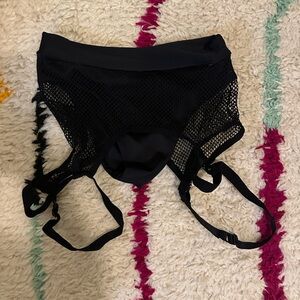 Sorte mesh garter shorts